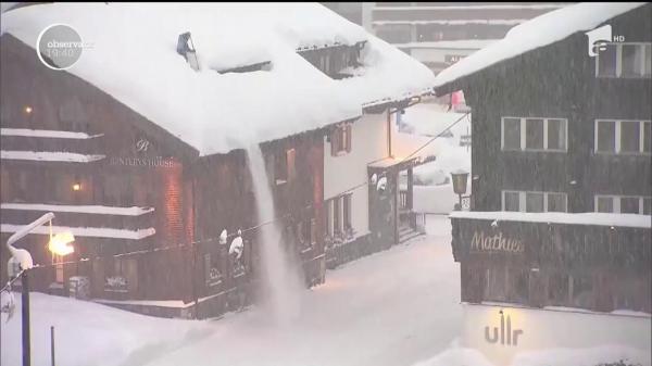 Mii de turişti au rămas blocaţi în staţiunile de schi din Austria, din cauza avalanşelor