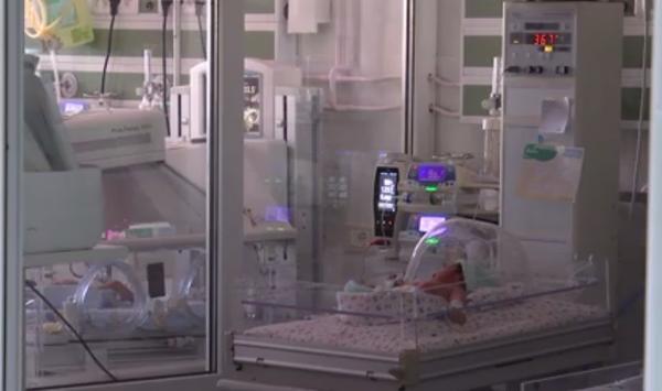 Mobilizare generală pentru un bebeluş de numai o săptămână, născut cu o gravă malformaţie la inimă