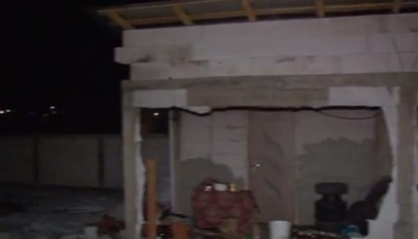 Un argeşean şi-a aruncat în aer casa pe care tocmai o construia, din cauza unei greşeli