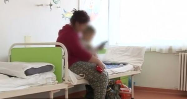 Taxa de însoțitor din spitale stârnește controverse printre mame