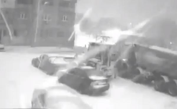 Fenomenul rar de la Smeeni, explicat de meteorologii ANM. Ninsoarea cu tunete şi fulgere i-a speriat pe localnici