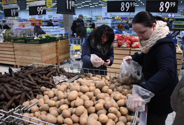 Val de scumpiri în România. Preţul cartofilor a crescut cel mai mult, anunţă INS