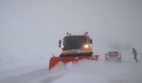 Şcolile rămân închise şi mâine în Maramureş, din cauza ninsorilor