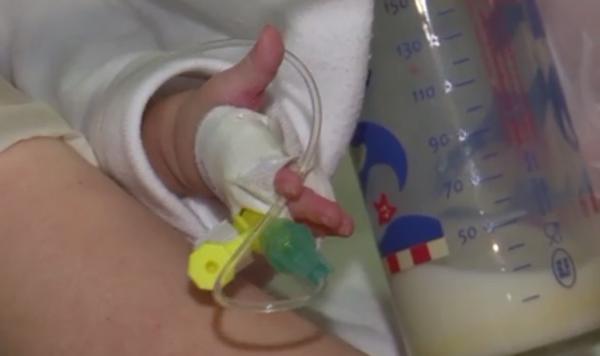 Lecţie de viaţă dată de bebeluşul născut la Slatina la doar 900 de grame