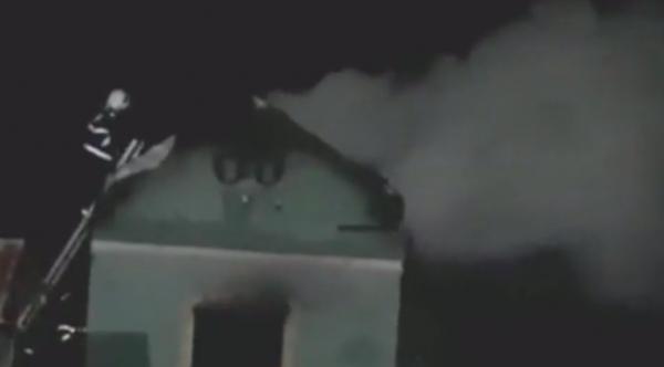 Mai multe incendii au avut loc în Alba, Suceava şi Dolj. Două persoane au murit