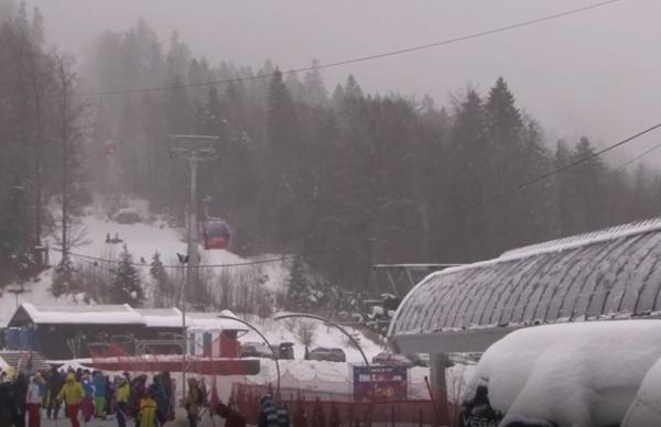 Zeci de turiști, blocați timp de două ore la cota 2000 din Sinaia