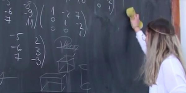 Mai mulţi liceeni din Târgu Mureş își cer drepturile printr-o campanie