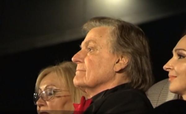 Florin Piersic împlineşte 83 de ani. Marele actor şi-a serbat ziua în mijlocul publicului