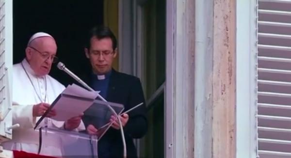 Pregătirile sunt în toi pentru vizita istorică a Papei Francisc