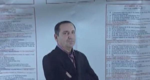 Poza unui politician din Argeş,  în calendarul bisericesc. Edilul şi-a explicat gestul