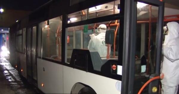 Autobuzele din București, dezinfectate pentru a preveni gripa