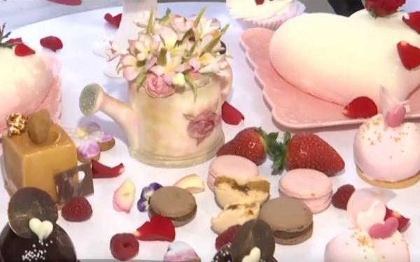 Prajiturile, la mare căutare de Ziua Îndrăgostiților. Cofetarii n-au timp nici să respire