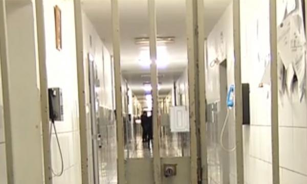 Criminal condamnat la 25 de ani de închisoare pentru dublu asasinat, eliberat după numai trei ani