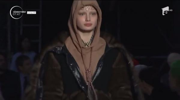 Burberry a retras hanoracul cu laț pentru spânzurătoare