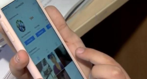 Sharenting, noua modă printre părinţi şi profesori care le poate face rău copiilor. Explicațiile specialiştilor