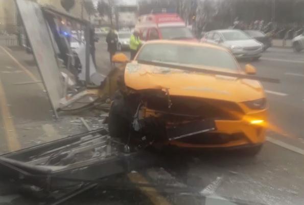 Un medic chirurg e șoferul mașinii care a spulberat 3 oameni într-o stație din București