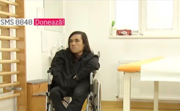 Vreau să ajut! Din cauza imobilizării la pat după incendiu Colectiv, coloana lui Mihai Popescu s-a deformat