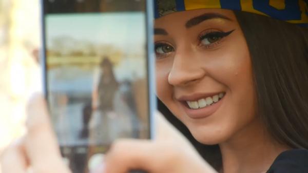 Nicole Cherry şi secretul popularităţii sale uriaşe pe Instagram