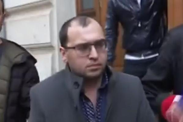 Pacienţii medicului fals care se lăuda cu şapte specializări pe Internet, în pericol de moarte
