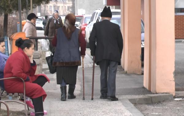 În cel mai mare spital din Neamţ au rămas doar doi medici ortopezi, după reţinerile pentru mită