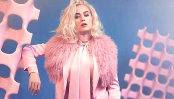 Românca Teodora Burz a cucerit industria globală a modei. Zeci de vedete internaţionale i-au purtat creaţiile