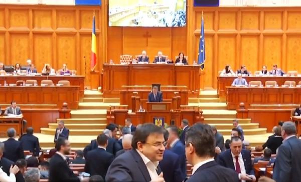 Facturi mai mari la telefonie și internet. Ordonanţa "lăcomiei" continuă să lovească în buzunarele românilor