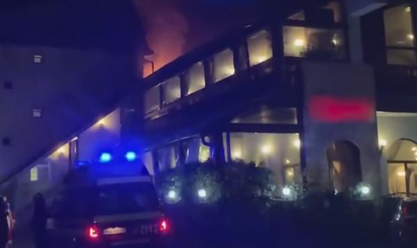 Un bucătar a incendiat un restaurant cu clienți din Râmnicu Vâlcea, când a flambat un preparat