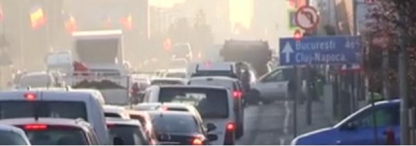 Sătui să stea cu orele în trafic, românii implementează noţiunea de car-sharing