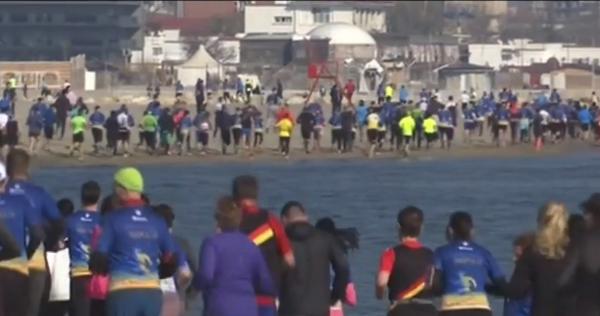 Maratonul Nisipului: 1.800 de oameni au luat startul competiţiei în  scop umanitar