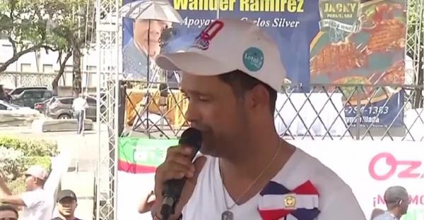 Un artist din Republica Dominicană a cântat patru zile, fără oprire