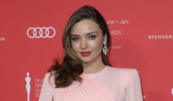 Miranda Kerr va deveni mămică pentru a treia oară