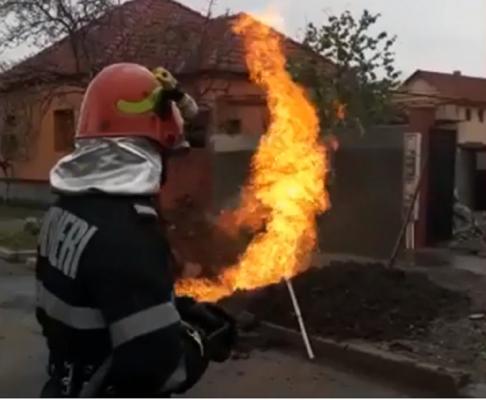 Dorel de Arad a găurit o conductă de gaze. Un întreg cartier, aproape să sară în aer