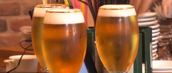 Nou record al românilor în materie de băut bere