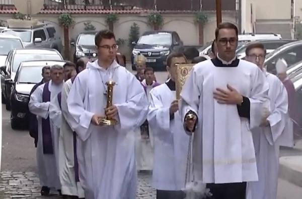 Toţi episcopii catolici şi greco-catolici din România s-au reunit la Bucureşti