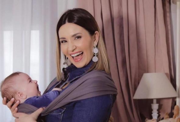 Ela Crăciun, ajutorul virtual al părinţilor în materie de îngrijire a copiilor (Video)