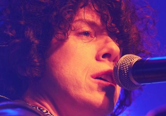 Laura Pergolizzi se întoarce în România. Artista va concerta la Arenele Romane din Bucureşti (Video)