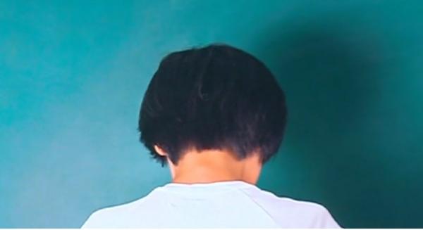 Plângere penală, după ce o profesoară şi-a pus o elevă să se tundă în faţa colegilor