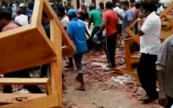 Elevele din Iaşi aflate în Sri Lanka în momentul atentatelor au scăpat tefere. Părinţii le aşteaptă acasă (Video)