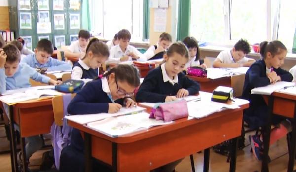 Ministrul Educaţiei anunţă măsuri drastice din toamnă pentru mii de elevi (Video)