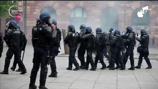 Pentru al 24-lea weekend consecutiv au fost proteste violente în Franţa (Video)
