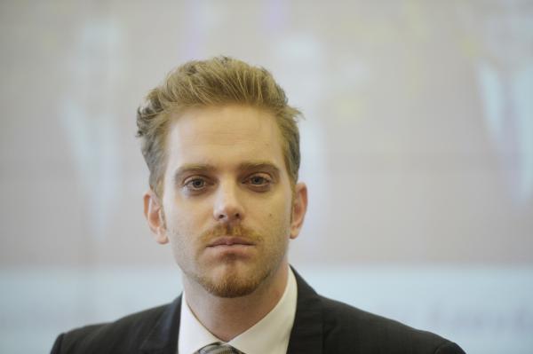 Ilan Laufer, suspectat de evaziune fiscală. Fostul ministru a fost audiat