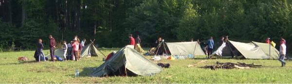 250 de copii şi adolescenţi învaţă supravieţuirea în natură, la Iaşi