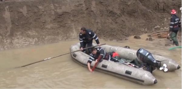 Fraţi din Dâmboviţa, morţi după ce au căzut într-o groapă neasigurată