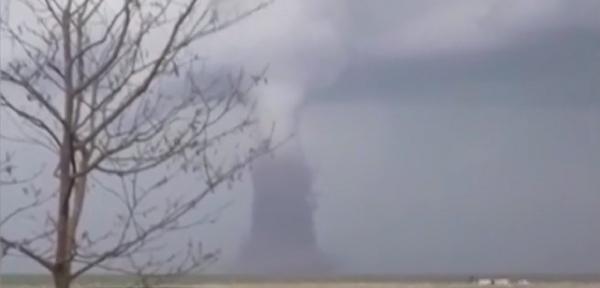 Poliţele obligatorii nu acoperă daunele provocate de tornade