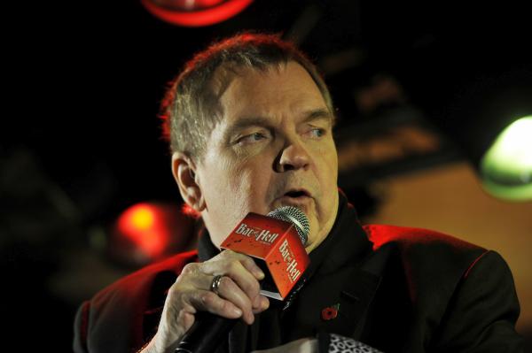 Cântăreţul de rock Meat Loaf s-a prăbuşit pe scenă la un eveniment în Dallas