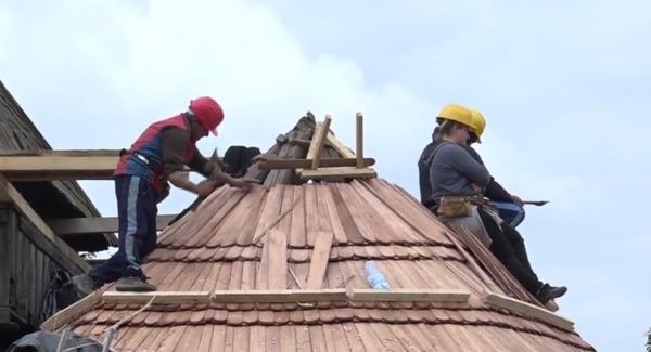 Monumentele istorice din Hunedoara au şansa să redevină magnet pentru turişti, datorită unor voluntari