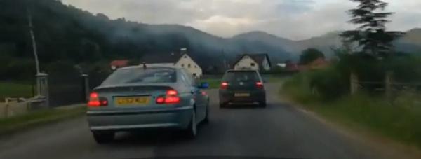 Polițiști blocați de traficanți în trafic (Video)