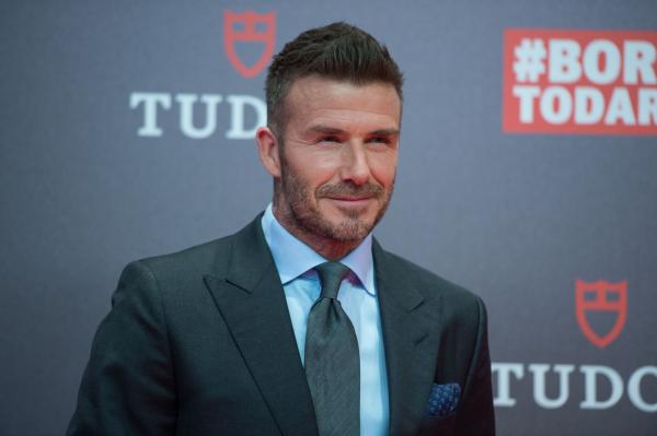 David Beckham a rămas fără permis timp de 6 luni, după ce a fost prins folosind telefonul mobil la volan