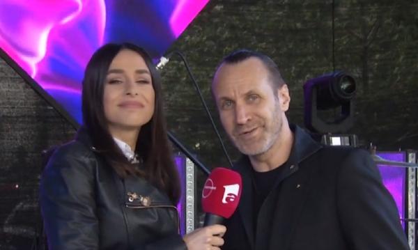 Muzică, întrebări incomode şi câteva teste pentru vedete (Video)