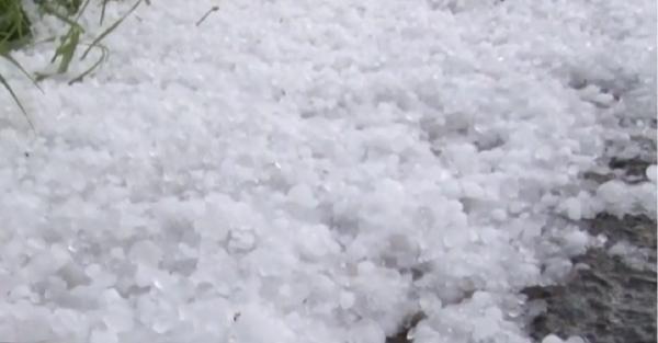 Rupere de nori în Dâmboviţa. O furtună a făcut prăpăd